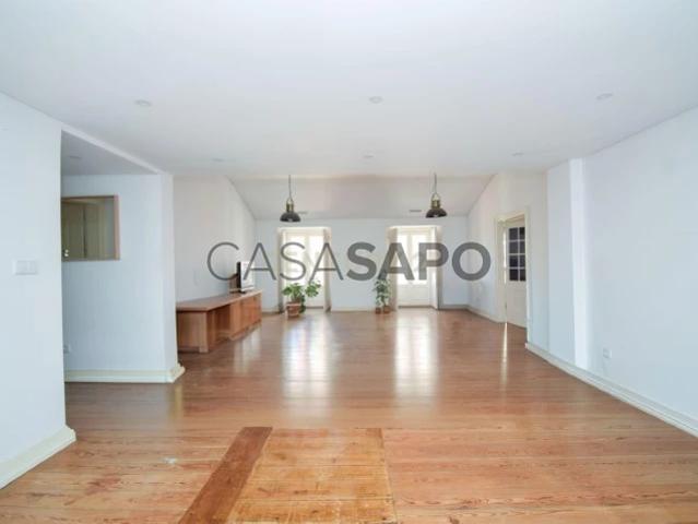 Apartamento alugar em Estrela, Lisboa