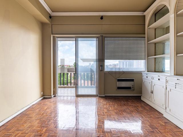 Apartamento venda em Bairro de São Miguel, Lisboa