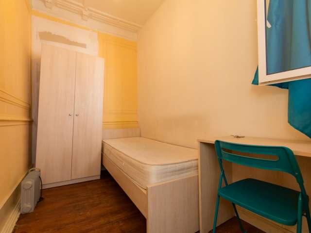 Quarto alugar em Avenidas Novas, Lisboa
