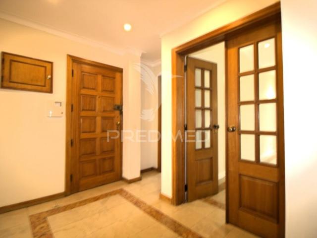 Apartamento alugar em Faro
