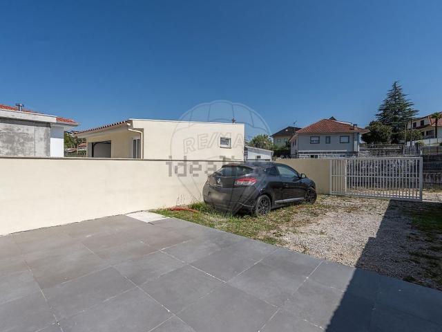 Apartamento venda em Taíde, Póvoa de Lanhoso