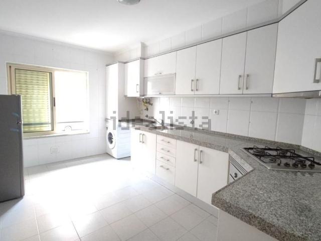 Apartamento venda em Vila Robim, Tavarede