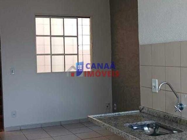 Apartamento venda em Região Geográfica Imediata de Uberlândia, Oliveira Fortes