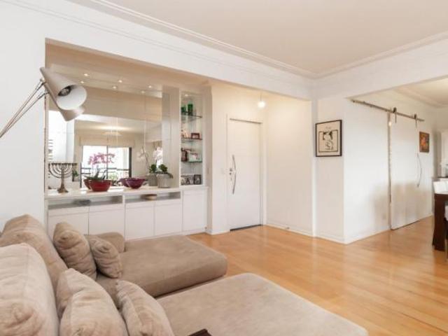 Apartamento venda em Região Imediata de São José dos Campos, Região Metropolitana do Vale do Paraíba e Litoral Norte