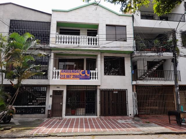 Apartamento en arriendo en Santa Mónica Popular, Cali