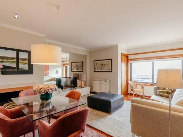 Apartamento alugar em Porto, Aldoar