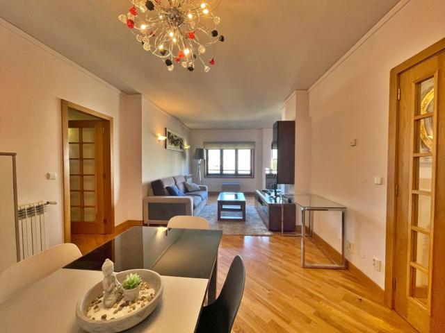 Apartamento alugar em Porto, Lordelo Do Ouro