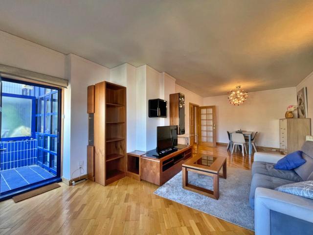 Apartamento alugar em Porto, Lordelo Do Ouro