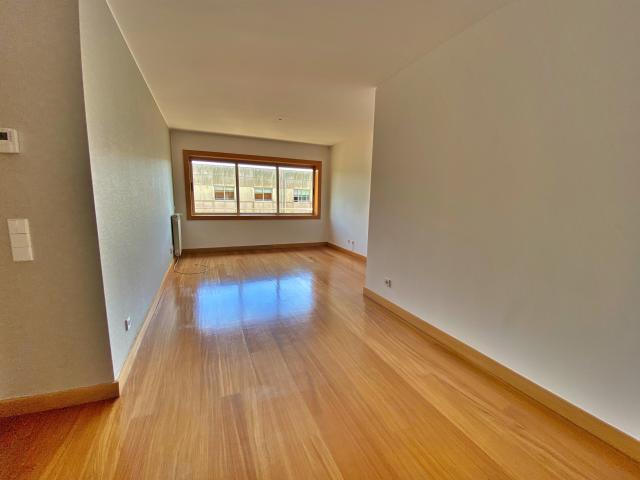 Apartamento alugar em Porto, Lordelo Do Ouro