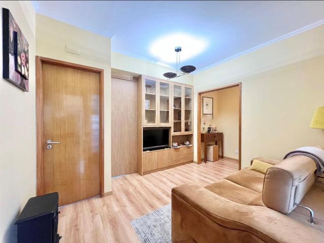 Apartamento alugar em Porto, Lordelo Do Ouro