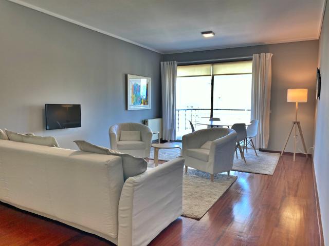 Apartamento alugar em Porto, Aldoar