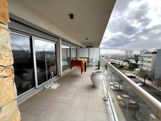 Casa venda em Albufeira e Olhos de Água, Albufeira