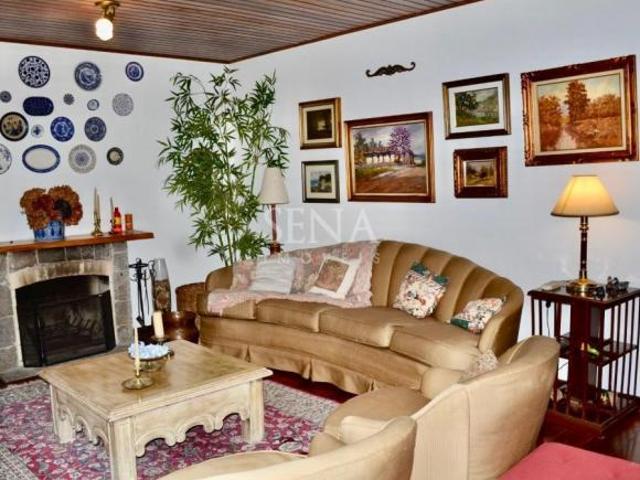 Casa venda em Região Imediata de Taubaté-Pindamonhangaba, Região Metropolitana do Vale do Paraíba e Litoral Norte