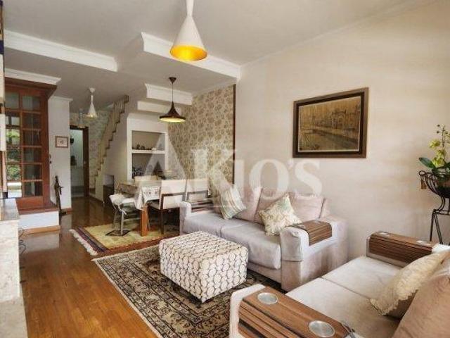 Casa venda em Região Imediata de Taubaté-Pindamonhangaba, Região Metropolitana do Vale do Paraíba e Litoral Norte