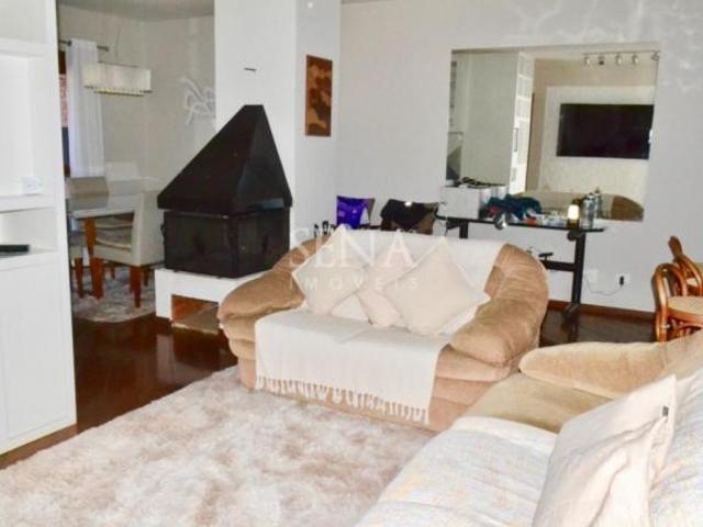 Casa venda em Região Imediata de Taubaté-Pindamonhangaba, Região Metropolitana do Vale do Paraíba e Litoral Norte
