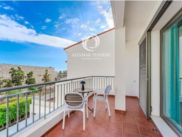 Apartamento en venta en La Caleta, Adeje