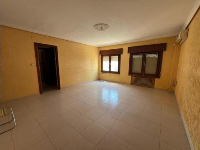 Apartamento en venta en Almadén, Castilla-La Mancha