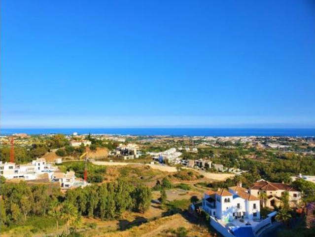 Apartamento en venta en Artola, Costa del Sol Occidental