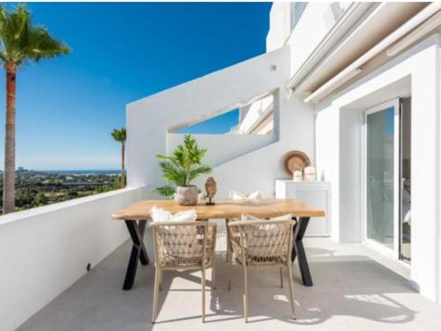 Apartamento en venta en La Alqueria, Benahavís