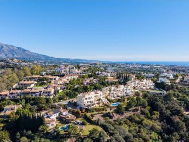 Apartamento en venta en Artola, Costa del Sol Occidental