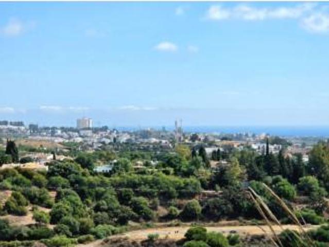 Apartamento en venta en Artola, Benahavís