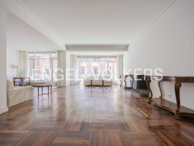Piso en venta en Abando, Bilbao