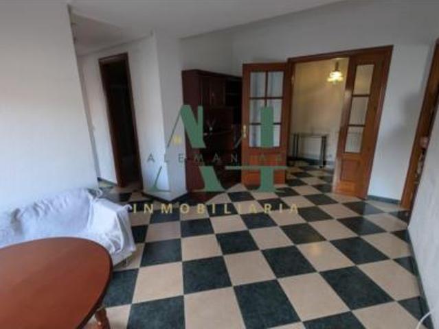 Apartamento en venta en Los Fratres, Cáceres