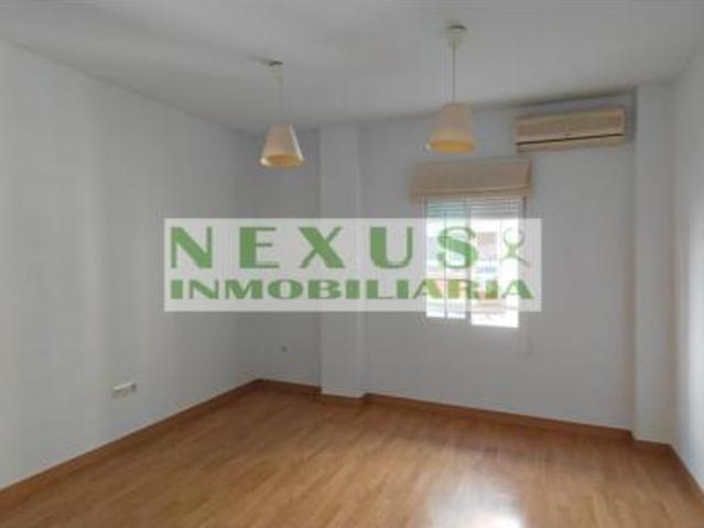 Apartamento en venta en Reyes Huertas, Cáceres