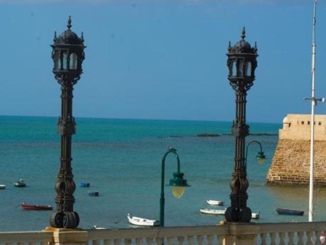 Apartamento en venta en Cádiz, La Viña