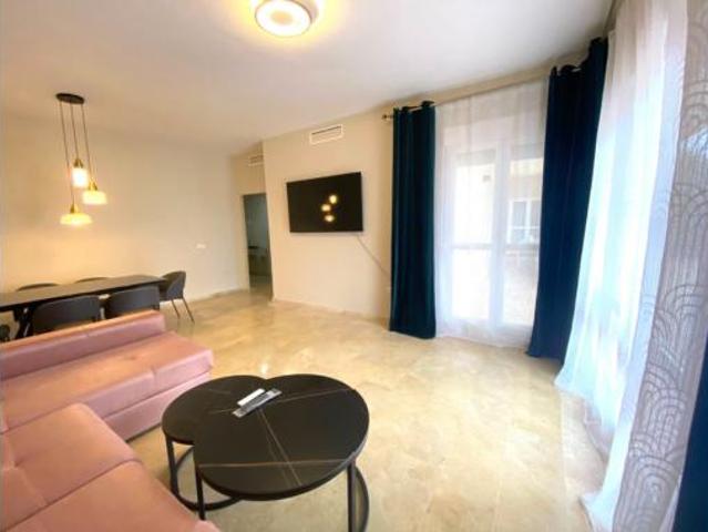 Apartamento en venta en Castillo de la Duquesa, Costa del Sol Occidental