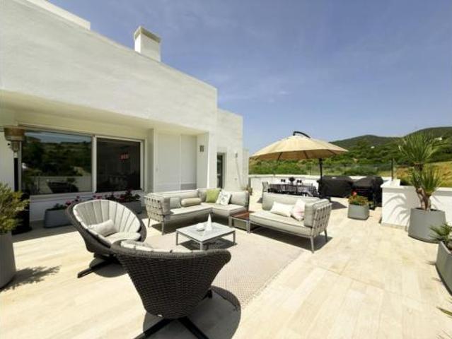 Apartamento en venta en Estepona, Bel-Air