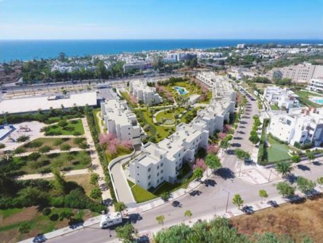 Apartamento en venta en Urbanización Puerto Estepona (Seghers), Costa del Sol Occidental