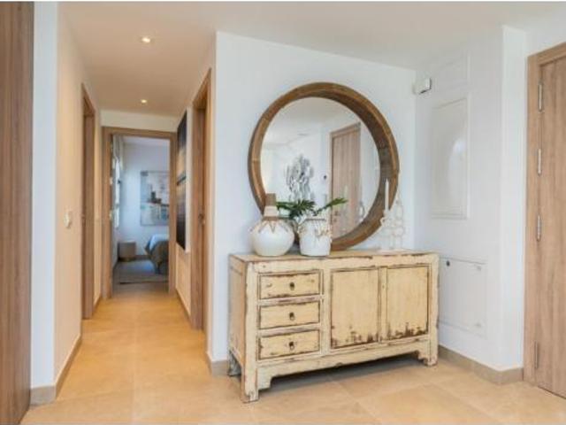 Apartamento en venta en Buenas Noches, Estepona