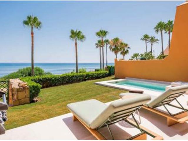Apartamento en venta en Estepona, Garden Beach