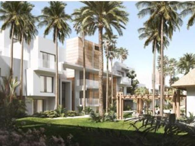 Apartamento en venta en Alcazaba Beach, Costa del Sol Occidental