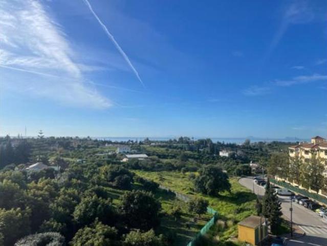 Apartamento en venta en Urbanización Puerto Estepona (Seghers), Costa del Sol Occidental