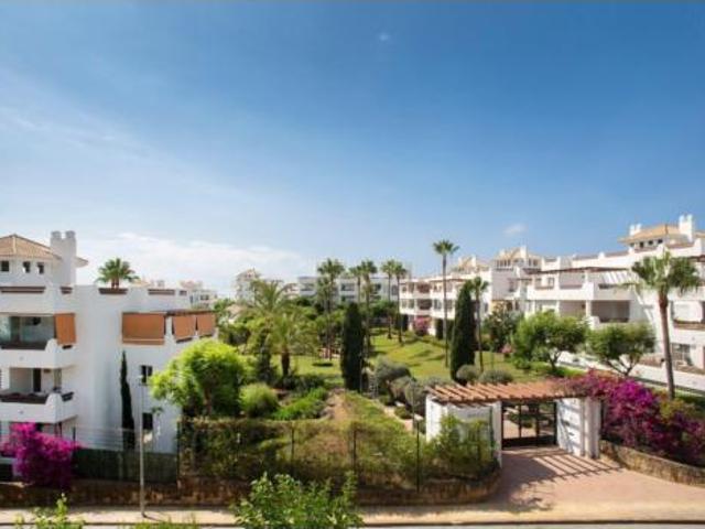Apartamento en venta en Torrevigía - Las Joyas, Estepona