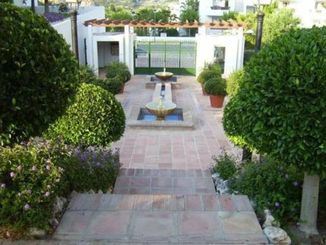 Apartamento en venta en Los Granados Playa, Costa del Sol Occidental