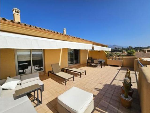 Apartamento en venta en Estepona, Playa Bella