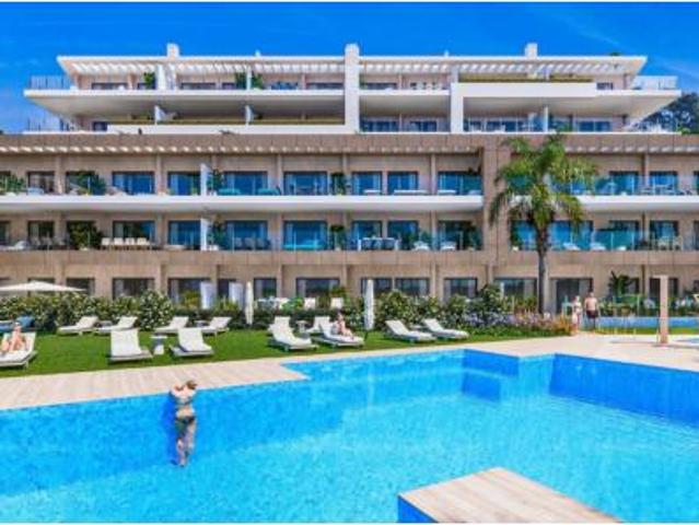 Apartamento en venta en Estepona, Los Granados Playa