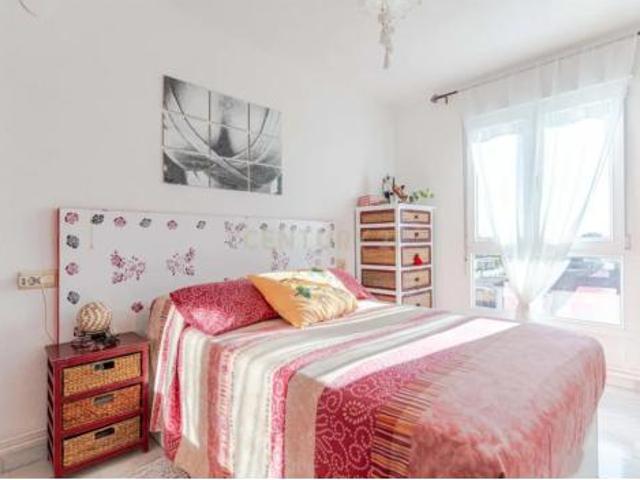 Apartamento en venta en Joaquina Eguaras, Granada