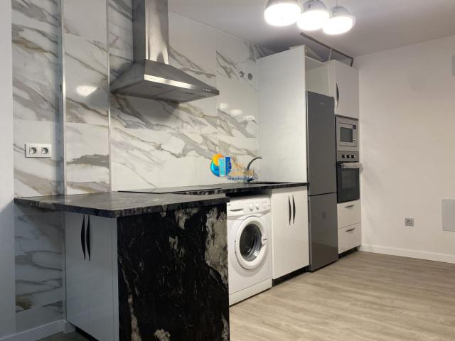 Piso en venta en Noia, Galicia