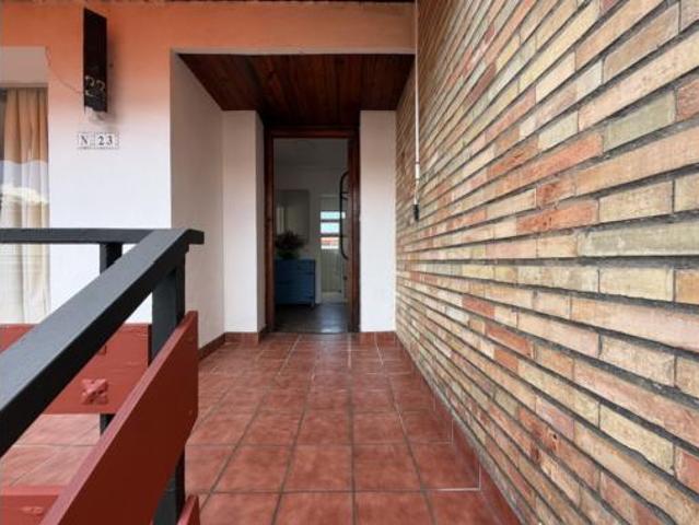 Apartamento en venta en Laredo