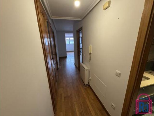 Apartamento en venta en Armunia, León