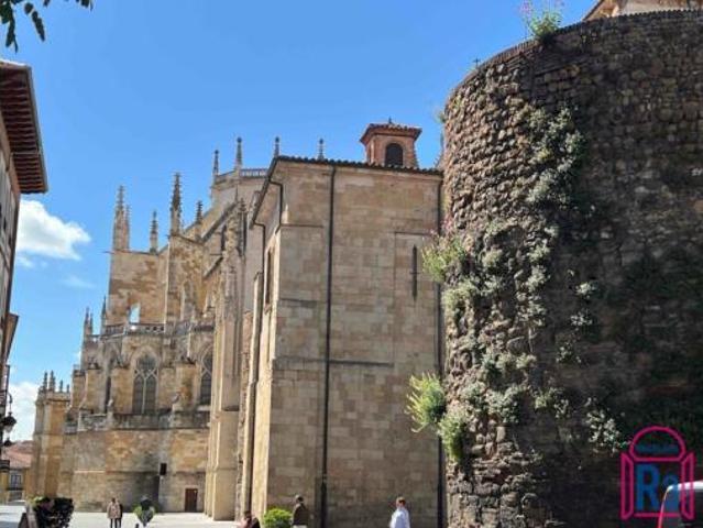 Apartamento en venta en San Lorenzo - La Palomera - San Mamés, León
