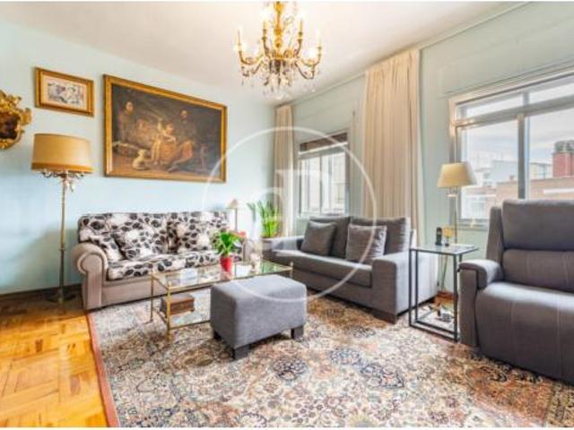 Apartamento en venta en Ríos Rosas, Madrid