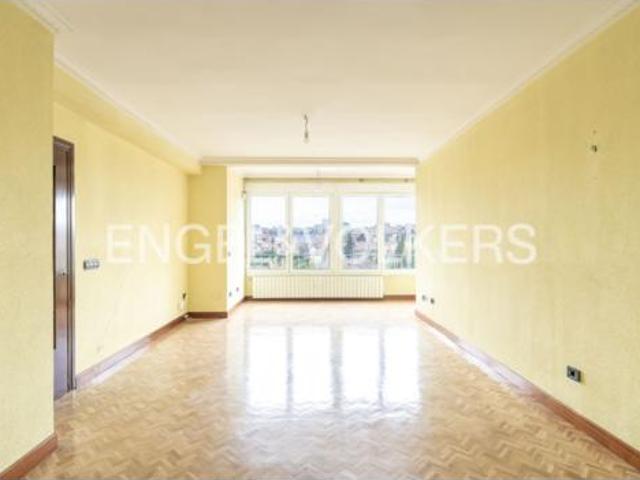 Piso en venta en Ciudad Lineal, Madrid