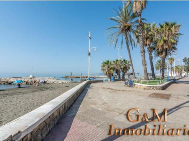 Apartamento en venta en Málaga, Pedregalejo Playa Apartamento en venta en Málaga, Pedregalejo Playa