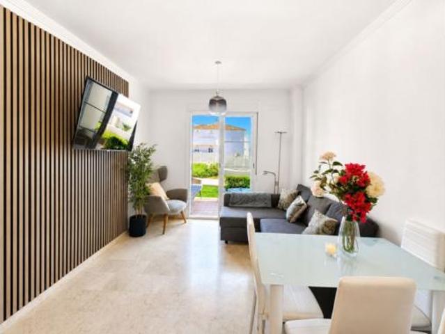 Apartamento en venta en Castillo de la Duquesa, Costa del Sol Occidental