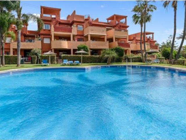 Apartamento en venta en Artola, Marbella